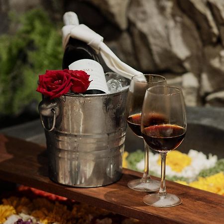 Ratni Ubud Villa エクステリア 写真
