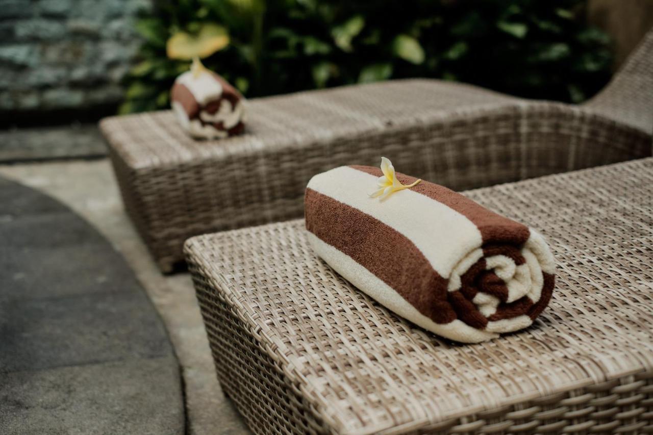 Ratni Ubud Villa エクステリア 写真