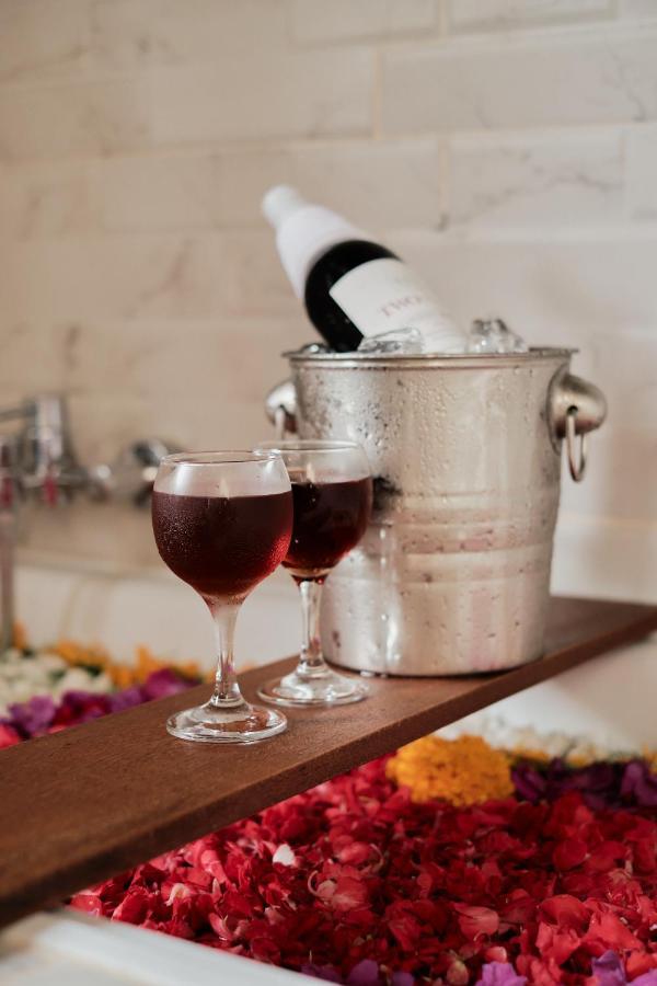 Ratni Ubud Villa エクステリア 写真
