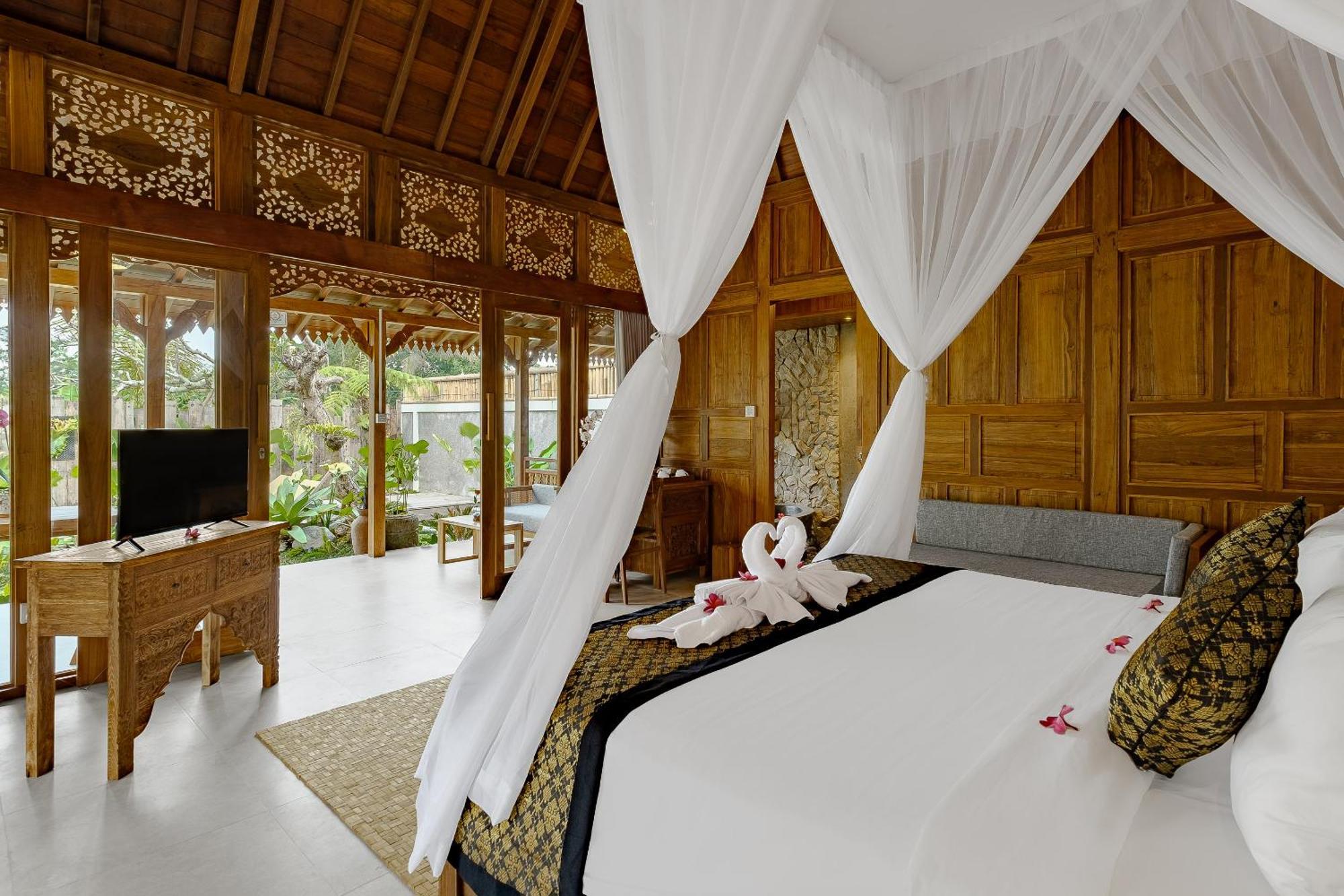 Ratni Ubud Villa エクステリア 写真