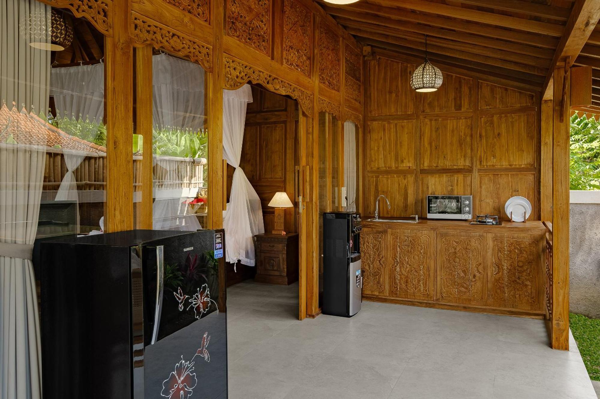 Ratni Ubud Villa エクステリア 写真