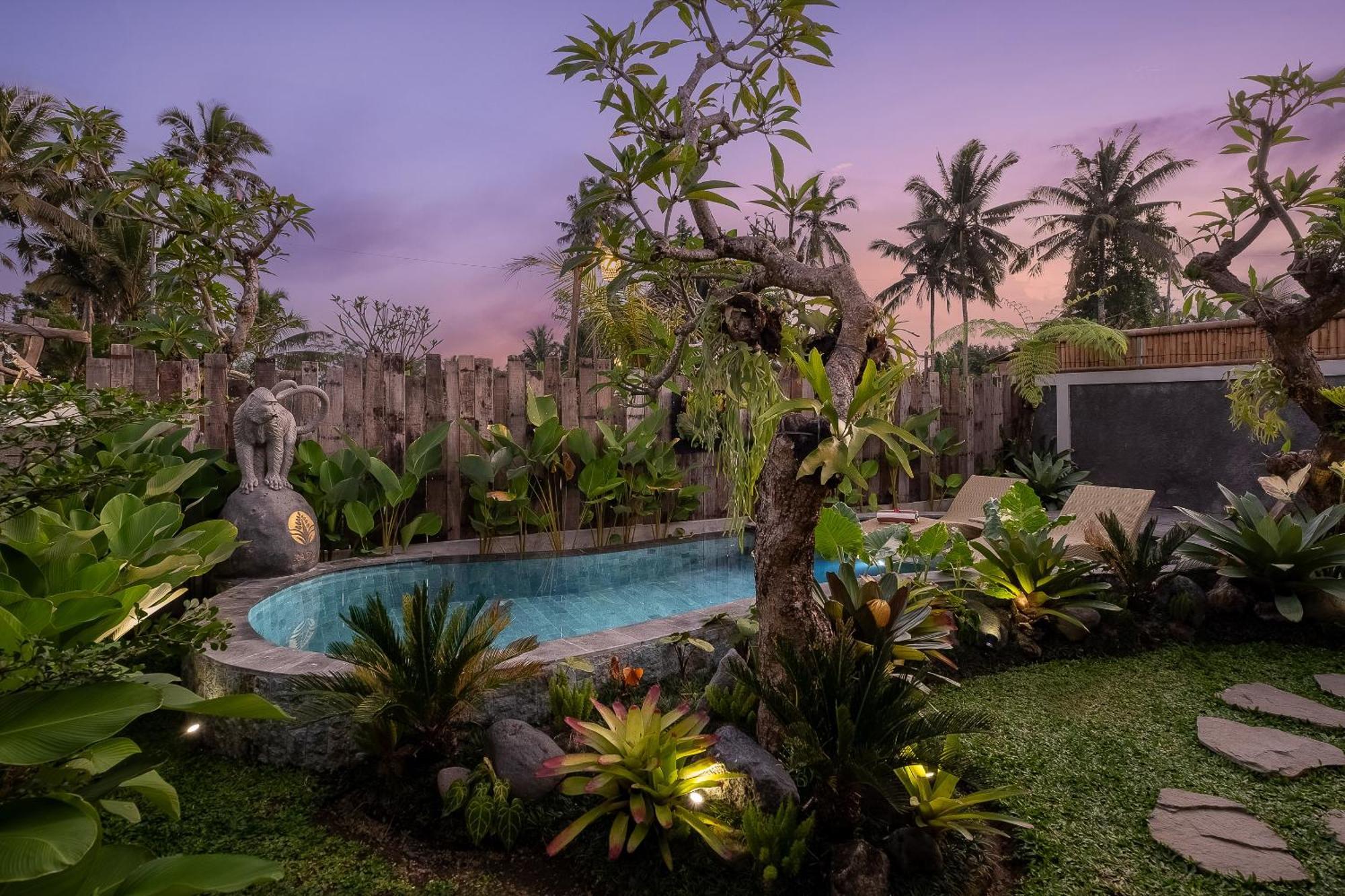 Ratni Ubud Villa エクステリア 写真
